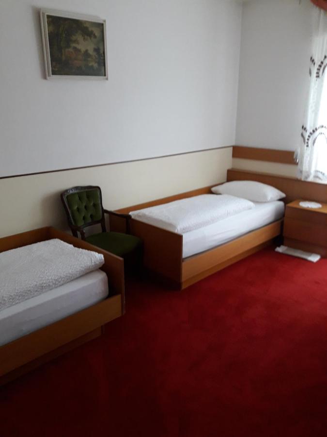 Hotel Lux メラーノ エクステリア 写真