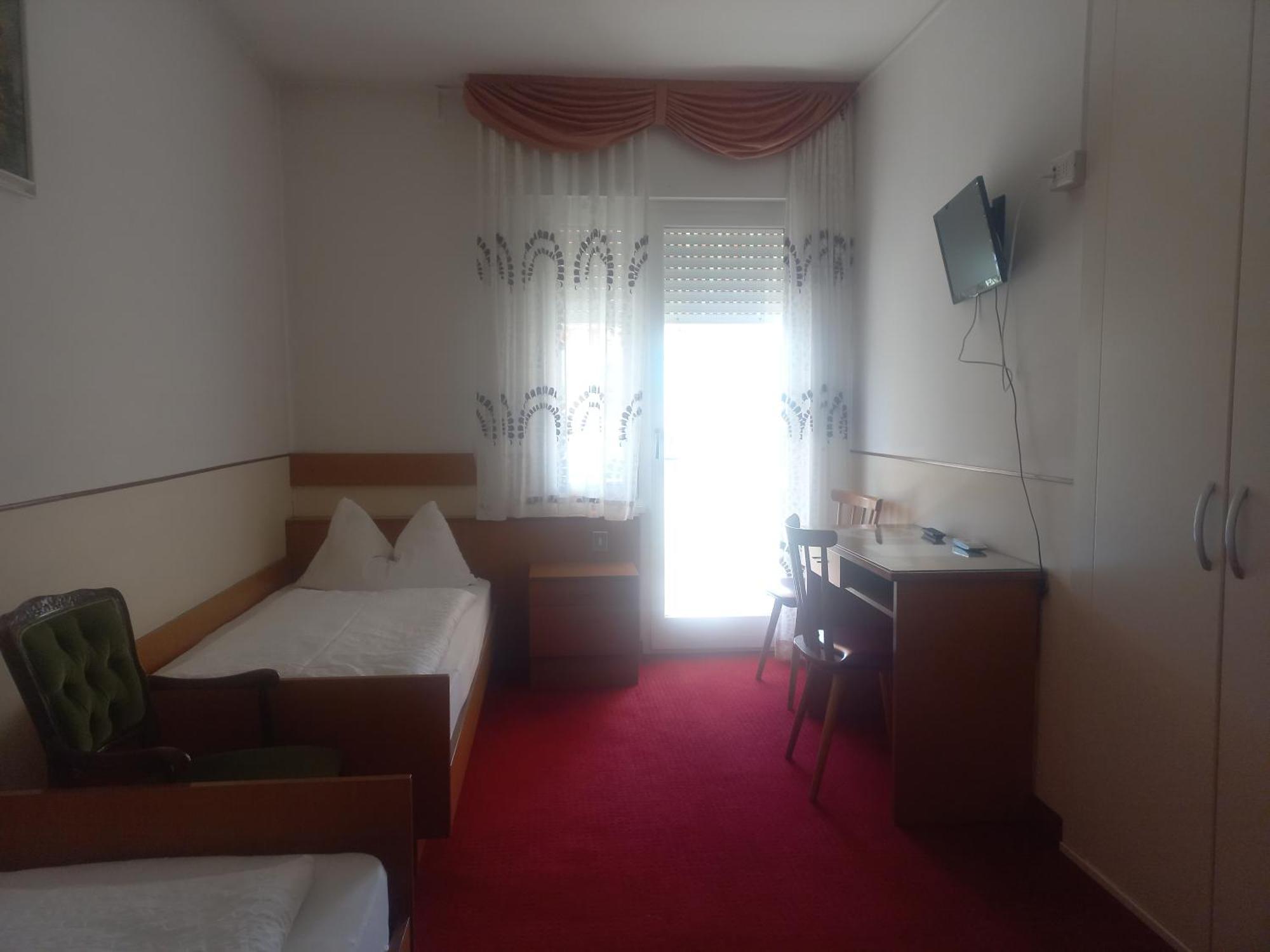 Hotel Lux メラーノ エクステリア 写真