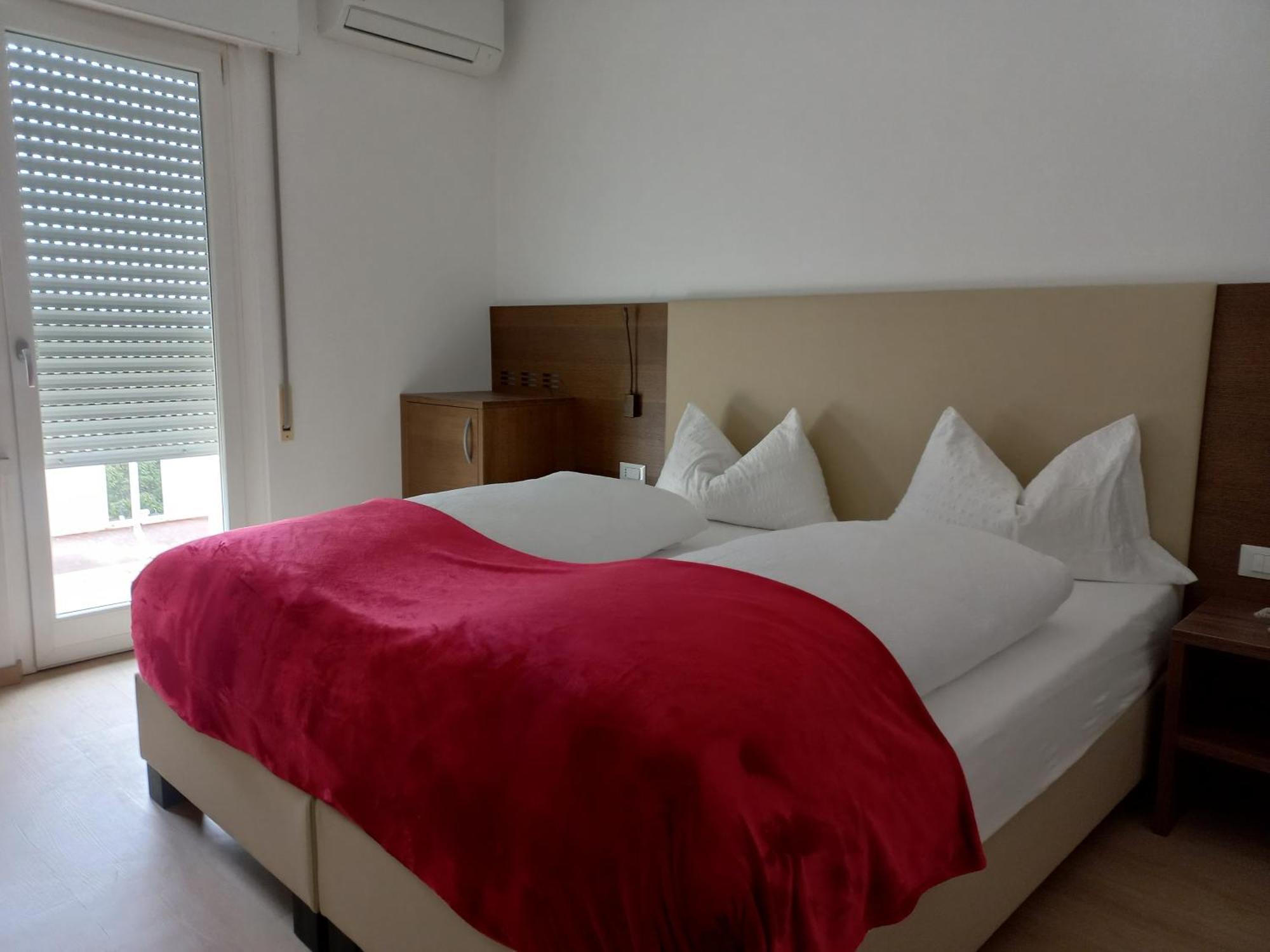 Hotel Lux メラーノ 部屋 写真