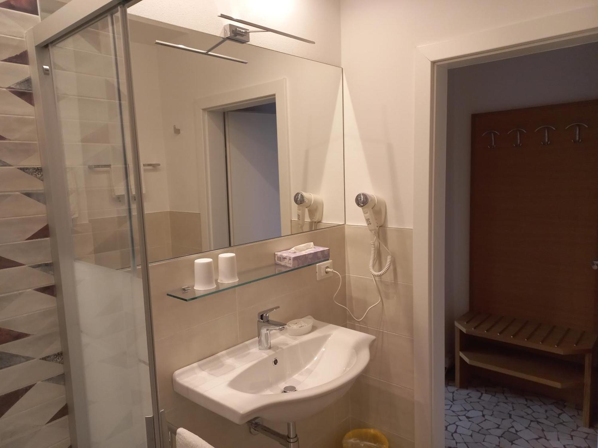 Hotel Lux メラーノ 部屋 写真