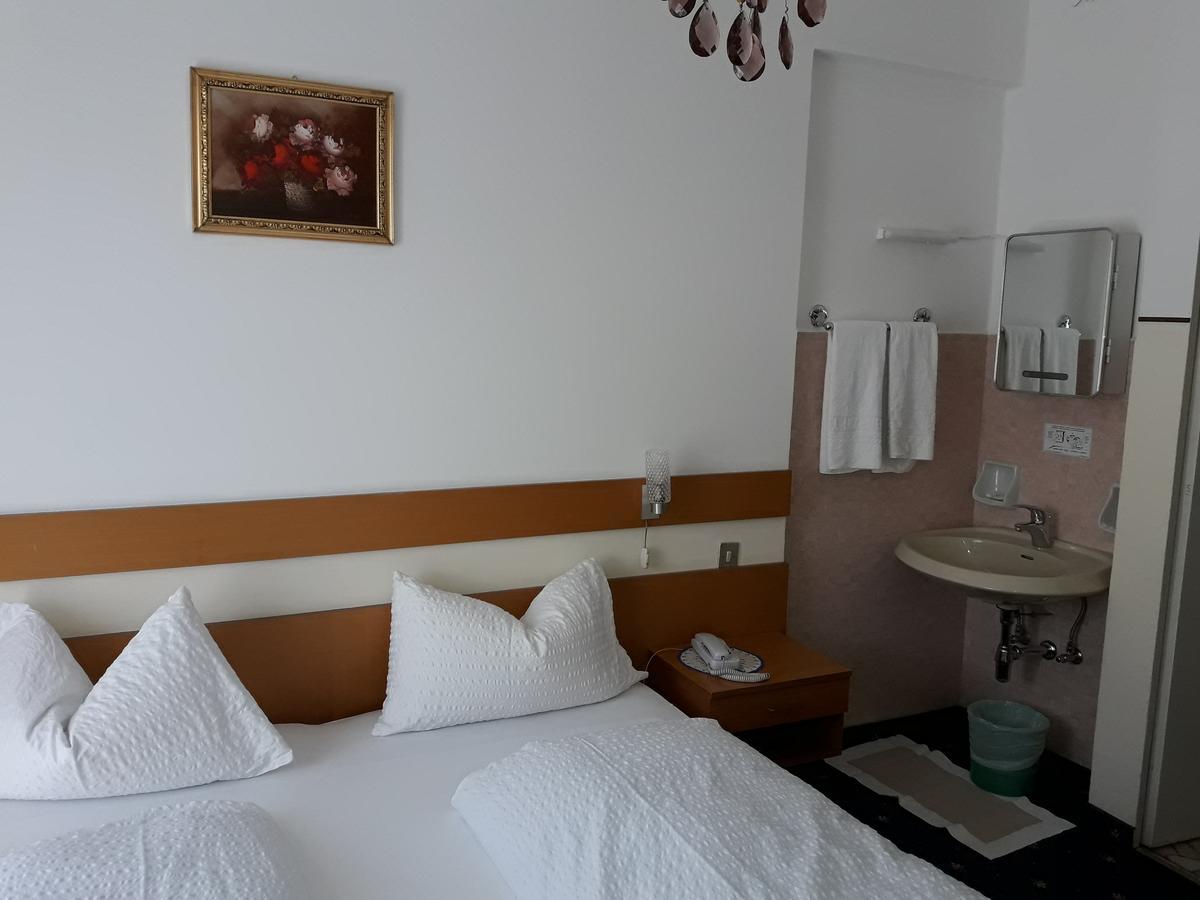 Hotel Lux メラーノ エクステリア 写真